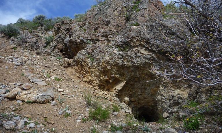 Lost Rhoades Gold Mines Utah | Lost Treasure Tracer